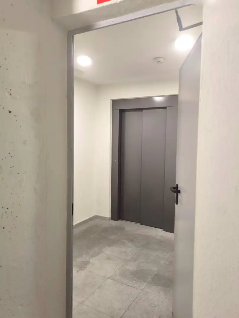 Garage for sale in Madrid