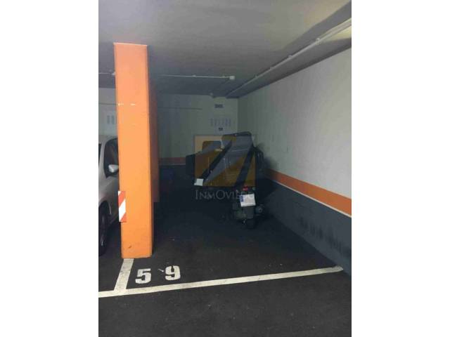 Garaje en Venta en Salesas - Foncalada - Campoamor