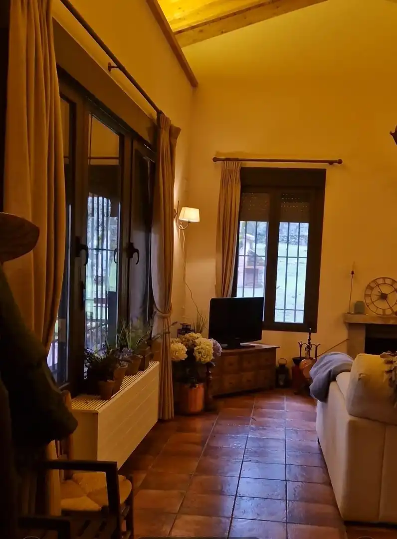Sala de estar de Finca rústica en venta en El Real de San Vicente con Aire acondicionado, Calefacción y Terraza