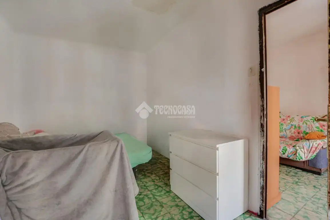 Bedroom of Flat for sale in Badalona