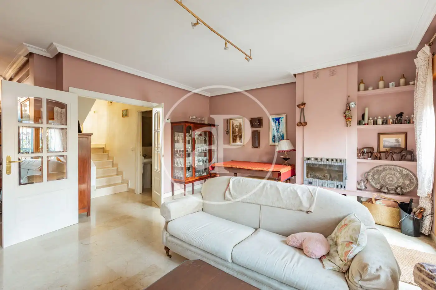 Living room of Detached homes for sale in Madrid  with Air Conditioner, Heating and Private garden