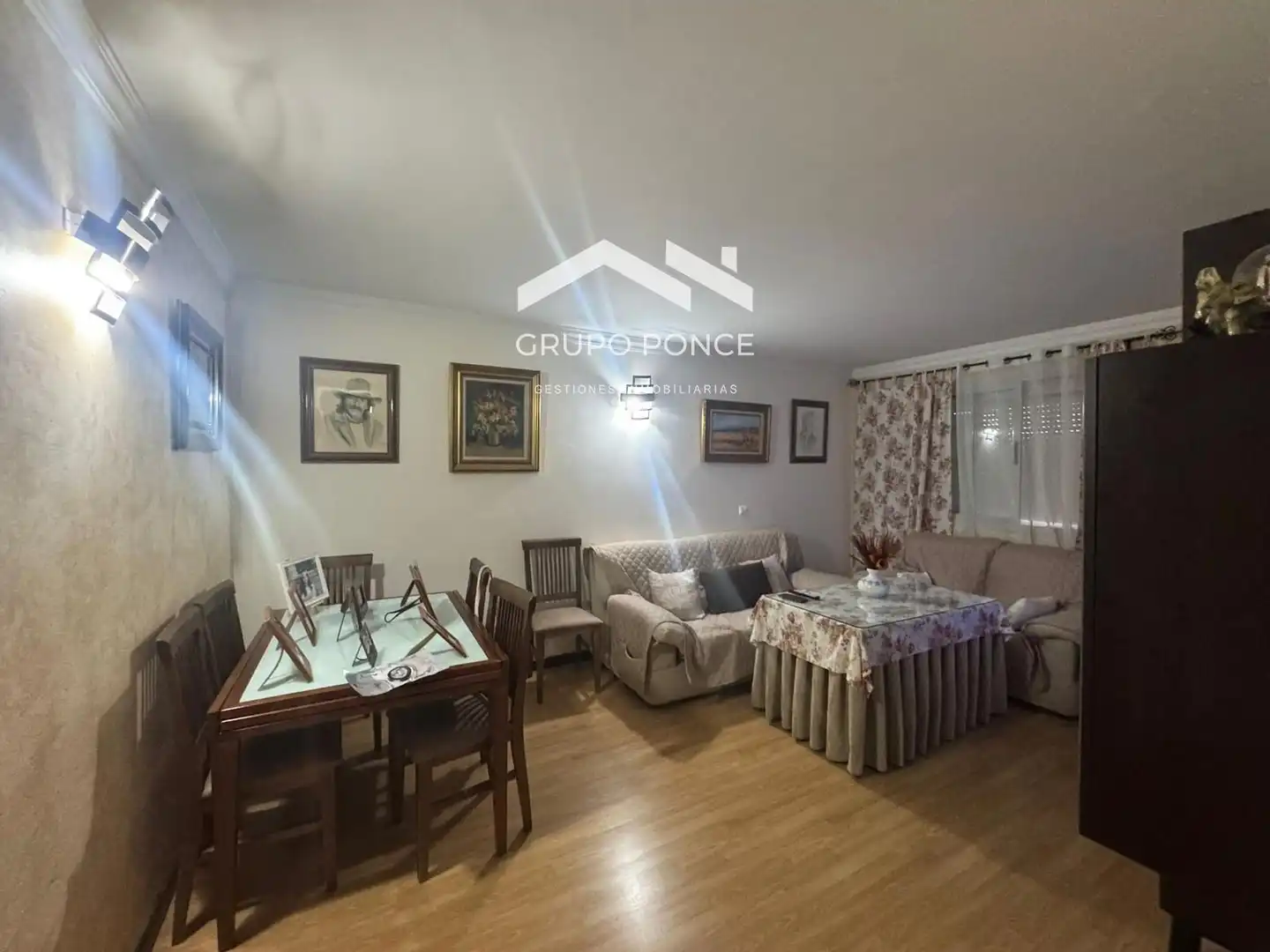 Sala de estar de Piso en venta en Jerez de la Frontera con Jardín privado, Trastero y Piscina