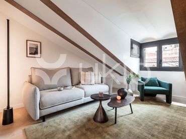 Apartament amb ascensor de lloguer a Calle de la Cruz