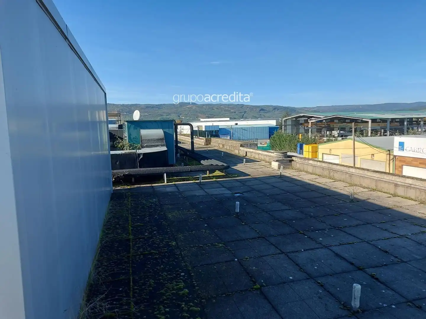 Terrasse von Fabrikhallen zum Verkauf in Verín