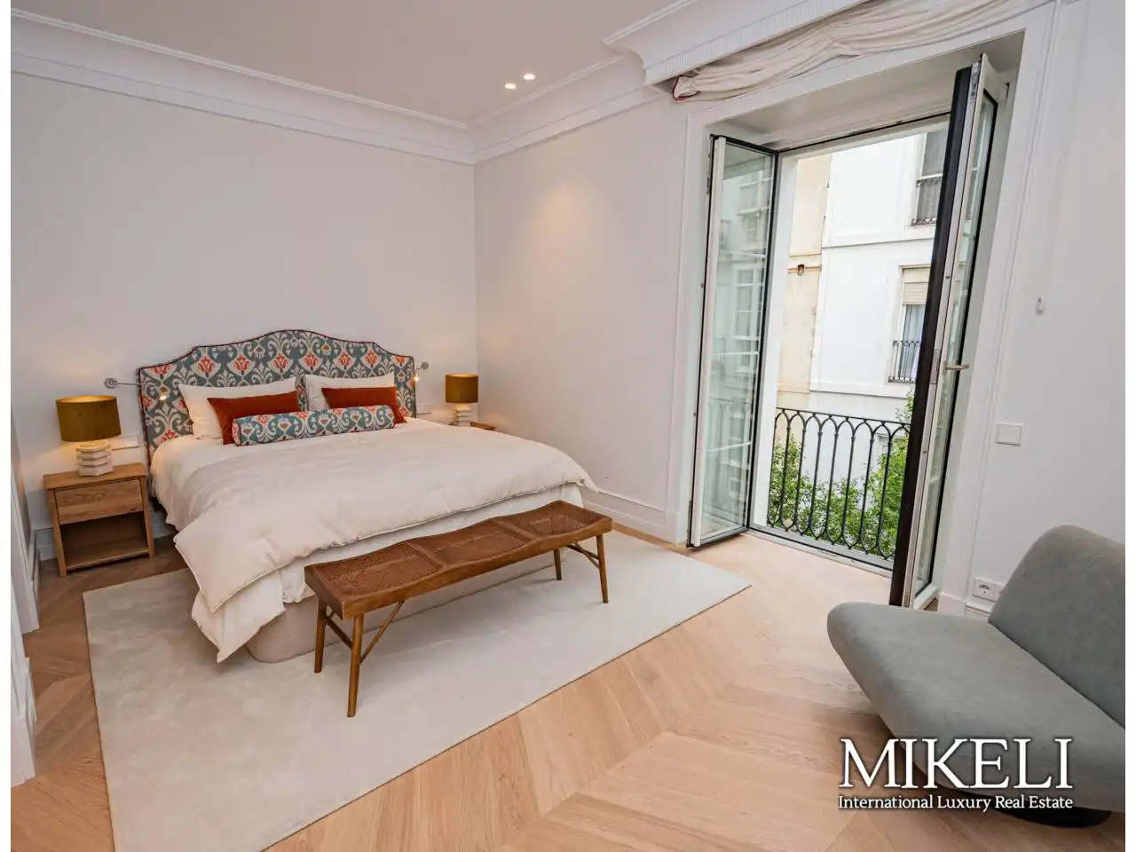 Schlafzimmer von Wohnung zur Miete in Santander mit Heizung, Möbliert und Balkon