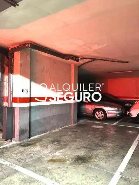 Aparcament de Pis de lloguer en Tres Cantos amb Calefacció i Moblat