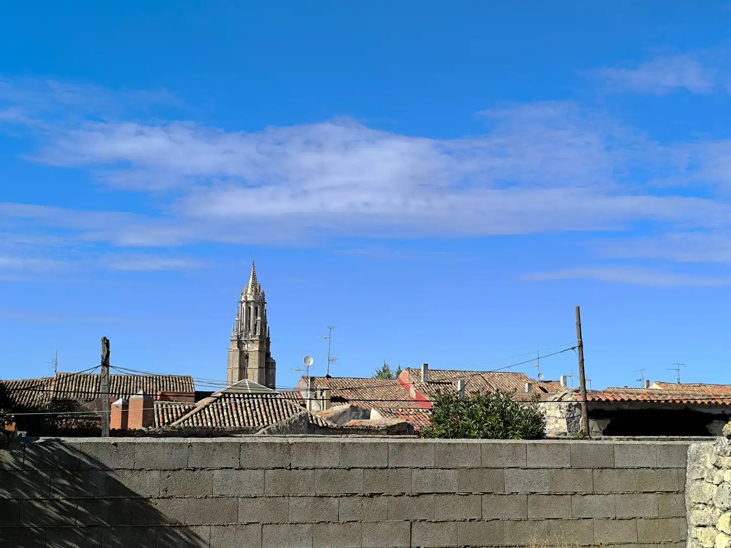 Vista exterior de Casa o chalet en venta en Ampudia, Palencia