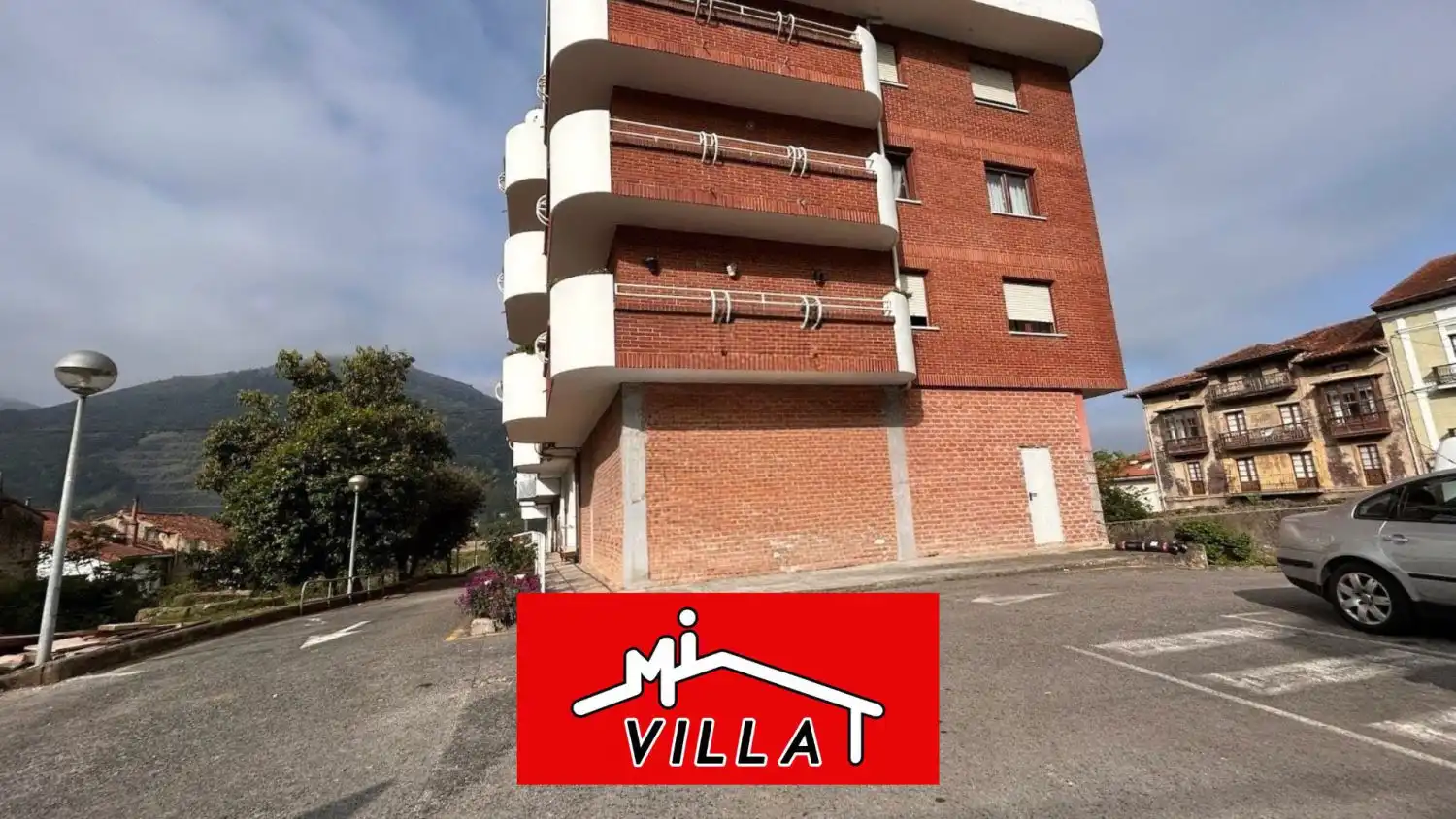 Außenansicht von Geschaftsraum zum Verkauf in Limpias