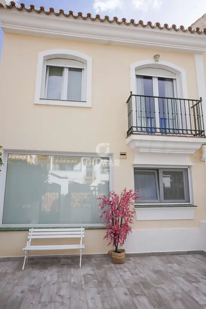 Adossat amb piscina en venda a Benalmádena pueblo, imagen 48