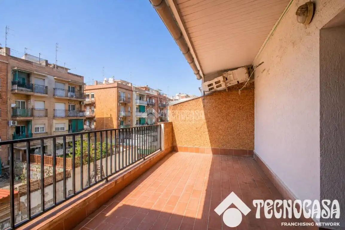 Exterior view of Flat for sale in Barcelona  with Heating and Terrace