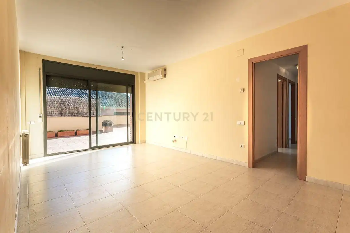 Living room of Flat for sale in Sant Celoni  with Air Conditioner and Storage room