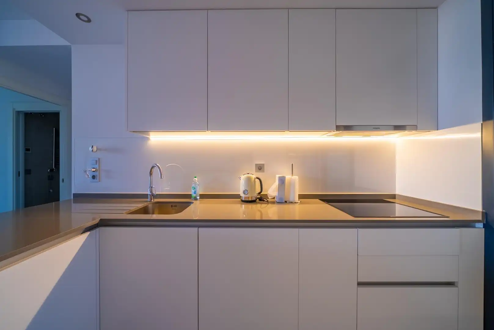 Apartamento con piscina en venta en Calle Calle Presidente Adolfo Suárez, 14, imagen 25