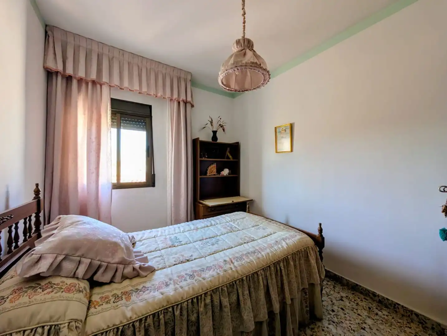 Dormitori de Casa o xalet en venda en Loja amb Terrassa i Traster