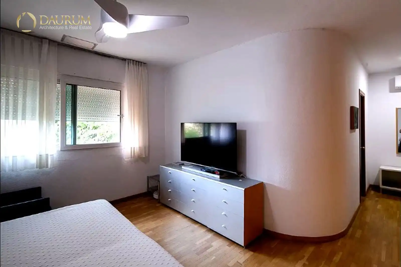 Dormitori de Casa o xalet en venda en Sevilla amb Aire condicionat, Calefacció i Terrassa