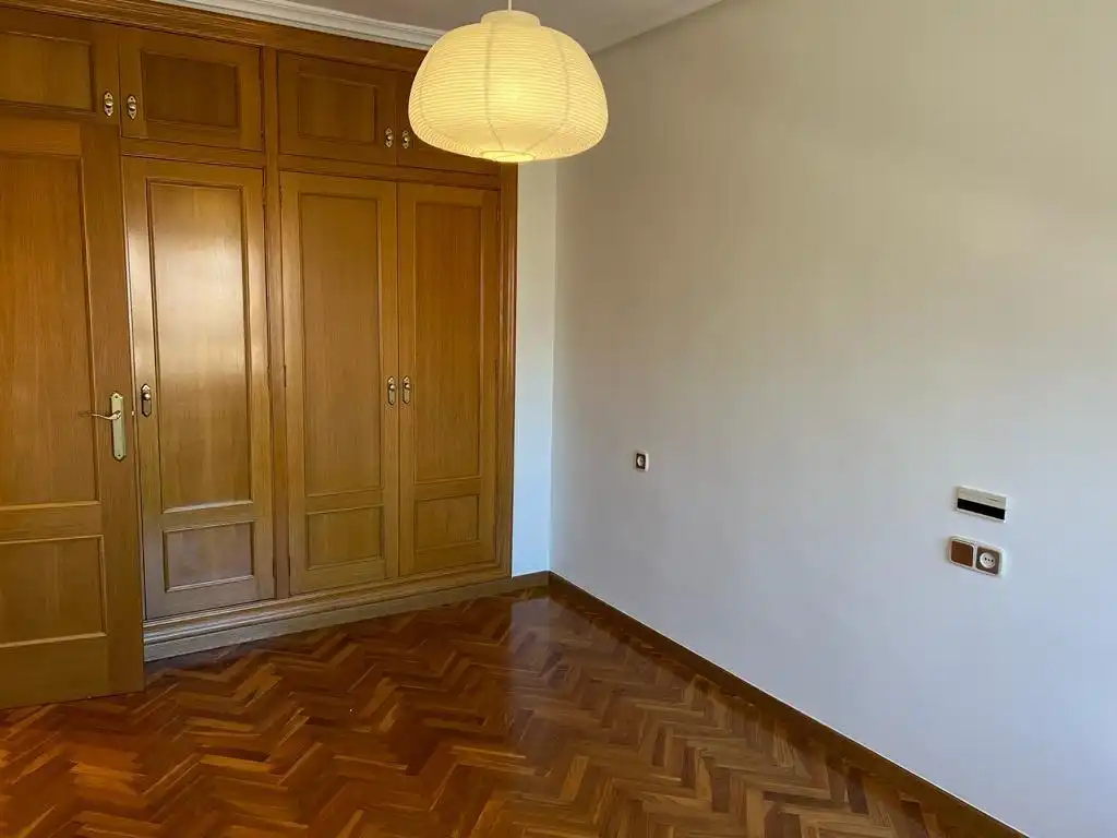 Piso de alquiler en Calle CARLOS V, Alameda