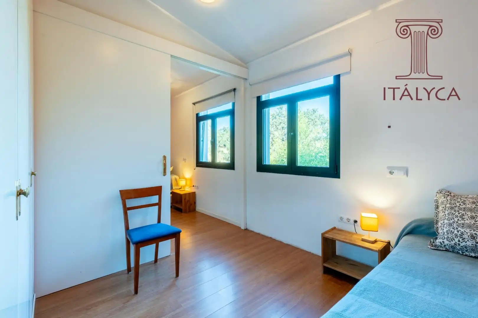 Bedroom of Houses for sale in El Castillo de las Guardas  with Private garden, Terrace and Community pool