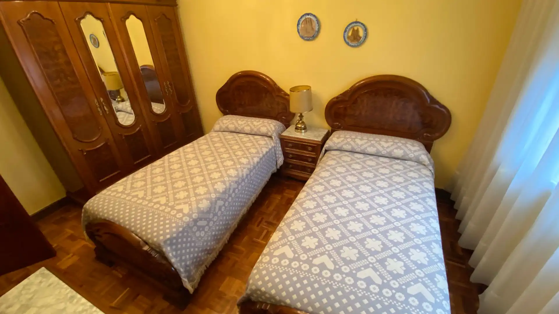 Bedroom of Flat for sale in San Martín del Rey Aurelio  with Parquet flooring, Storage room and Furnished