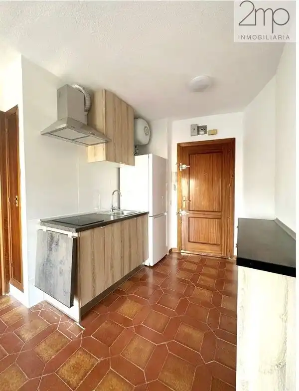 Cuina de Apartament en venda en Manzanares El Real amb Terrassa, Rentadora i Piscina comunitària