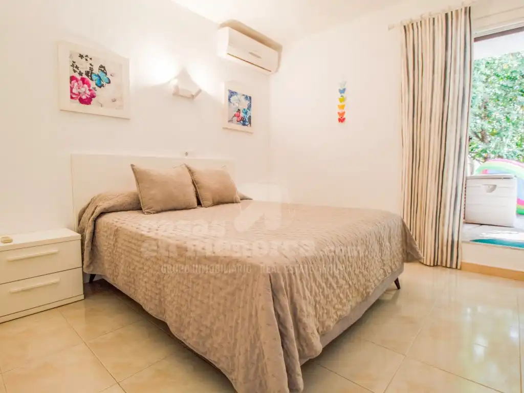 Bedroom of Houses for sale in Son Bou - Sant Jaume