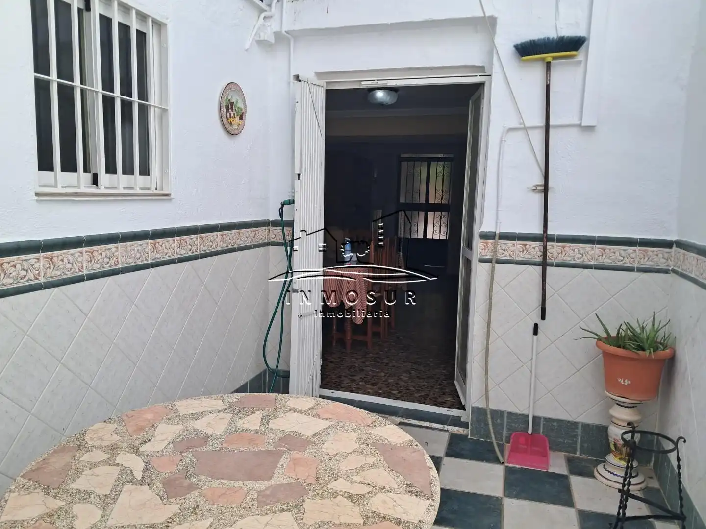 Casa adosada en venda en Lucena amb Terrassa