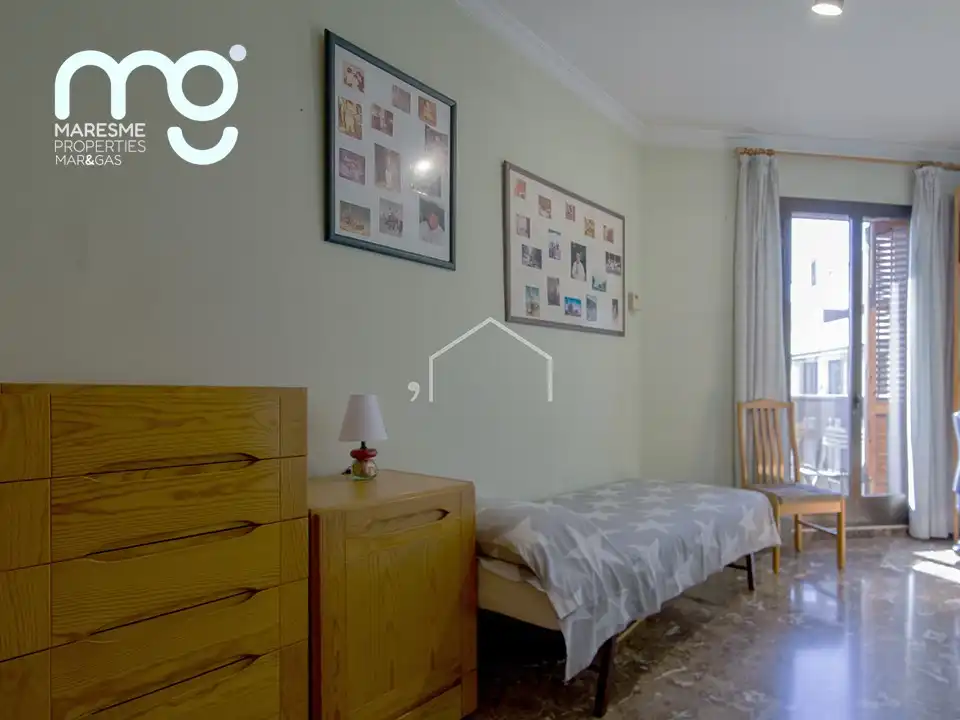 Habitación de Ático en venta en Barcelona con Aire acondicionado, Calefacción y Jardín privado