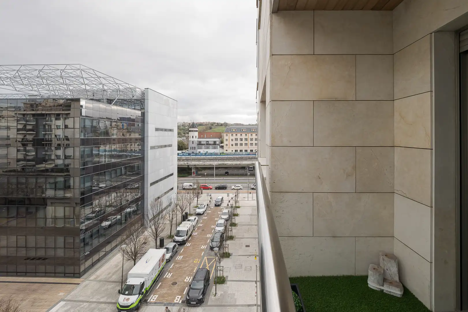 Außenansicht von Wohnung zum Verkauf in Donostia - San Sebastián  mit Heizung, Terrasse und Ofen