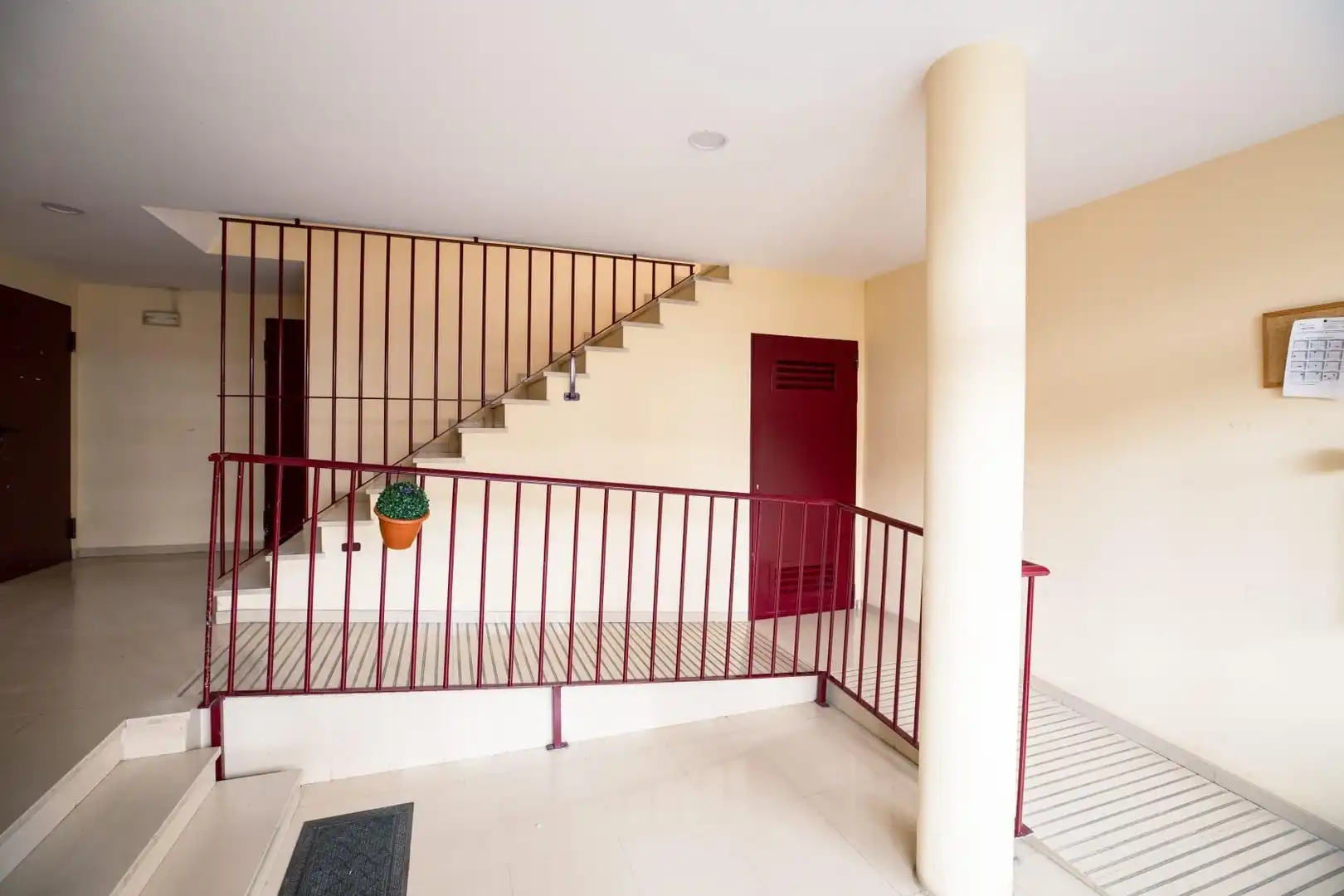 Wohnung zum Verkauf in Sabiñánigo mit Heizung, Terrasse und Möbliert