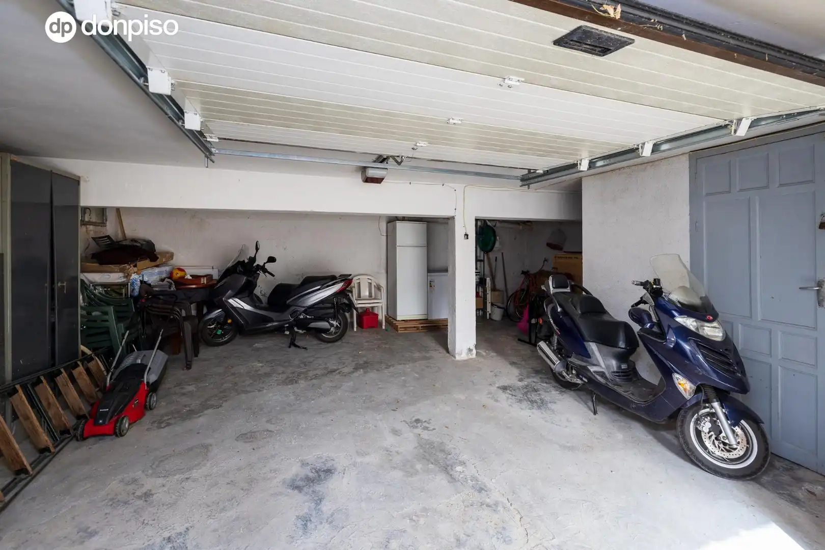 Parking de Casa o chalet en venta en Armilla con Aire acondicionado, Calefacción y Jardín privado