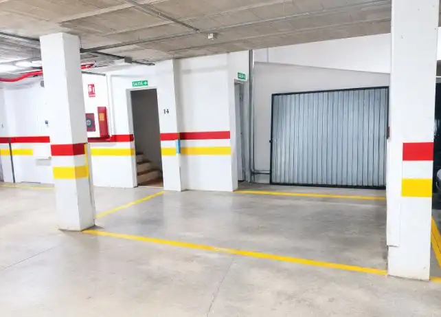 Einzelparkplatz zum Verkauf in Los Palacios y Villafranca, imagen 2