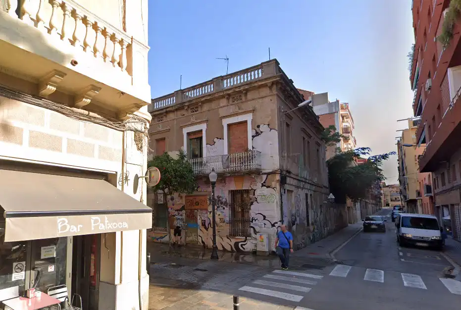 Casa amb jardí en venda a Carrer de Coroleu, imagen 2