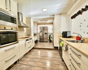 Kitchen of Flat for sale in  Barcelona Capital  with Air Conditioner, Heating and Parquet flooring