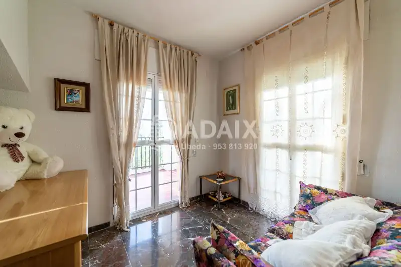 Garden of Houses for sale in Úbeda  with Air Conditioner, Heating and Terrace
