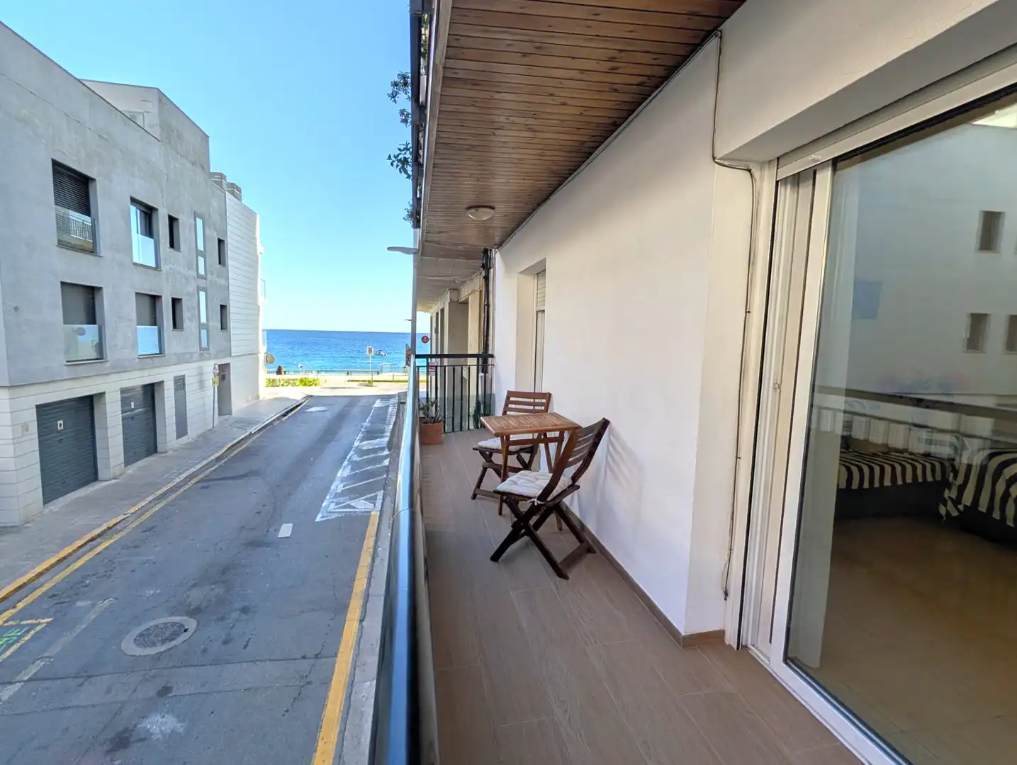 Apartament amb terrassa en venda a Passeig de Josep Mundet 97, imagen 2