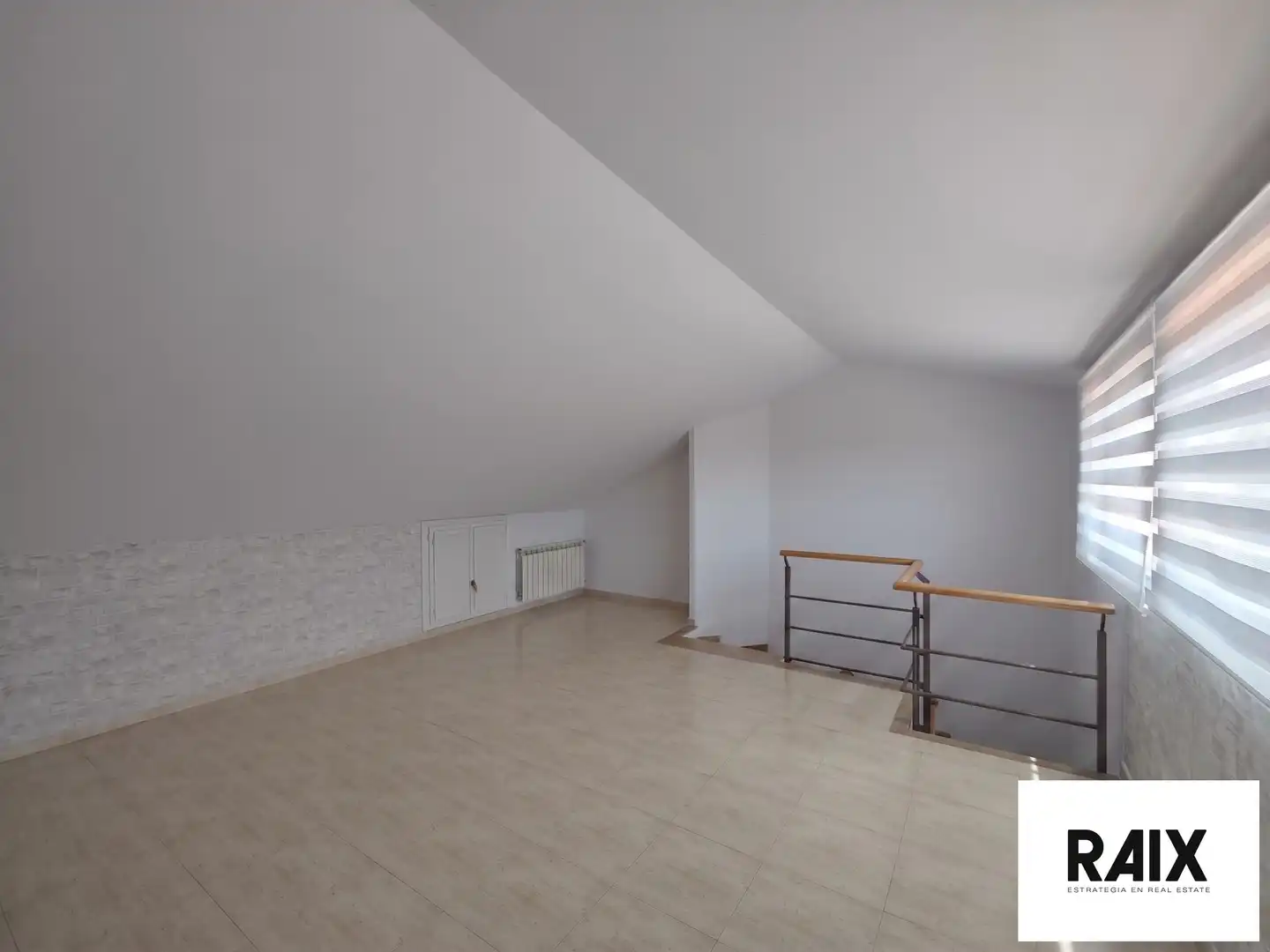Casa adosada en venta en Carrer Garbi, Viladecavalls