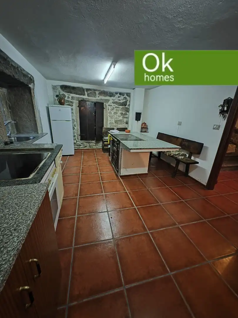 Casa rustica con giardino in vendita a Friol, imagen 9