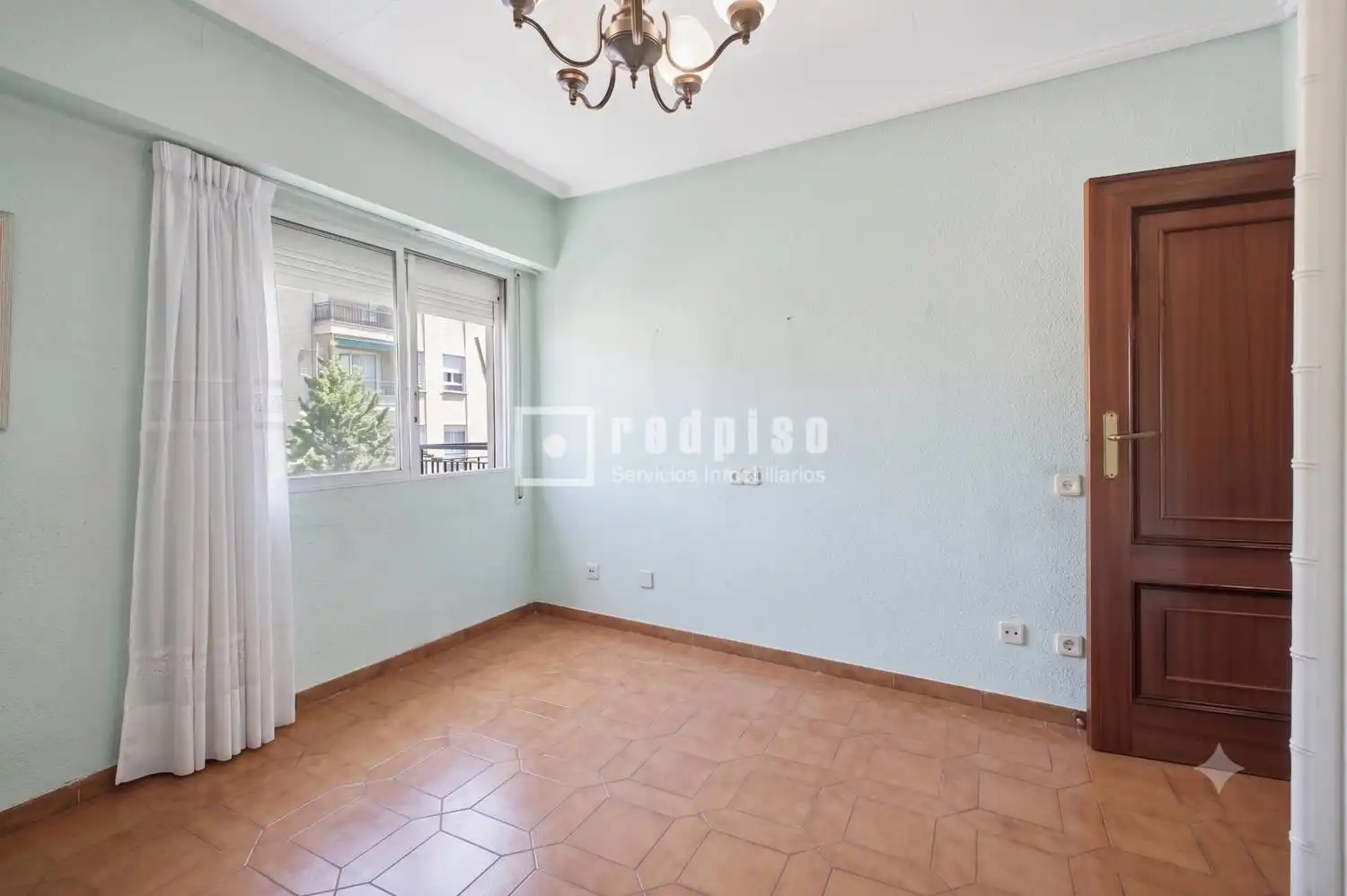 Habitación de Piso en venta en Valencia con Calefacción, Terraza y Amueblado