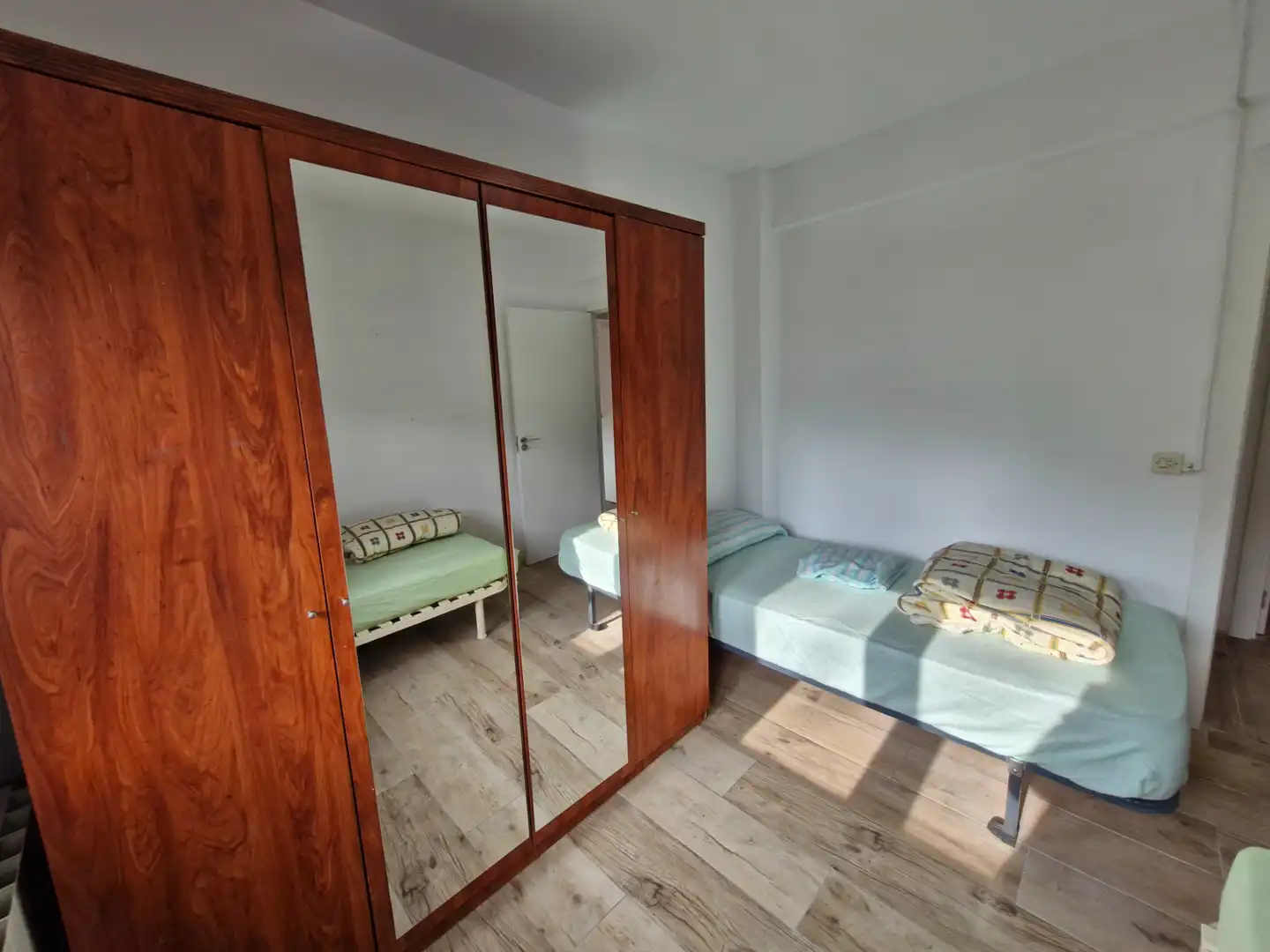 Schlafzimmer von Wohnung zur Miete in Alonsotegi mit Heizung, Möbliert und Ofen