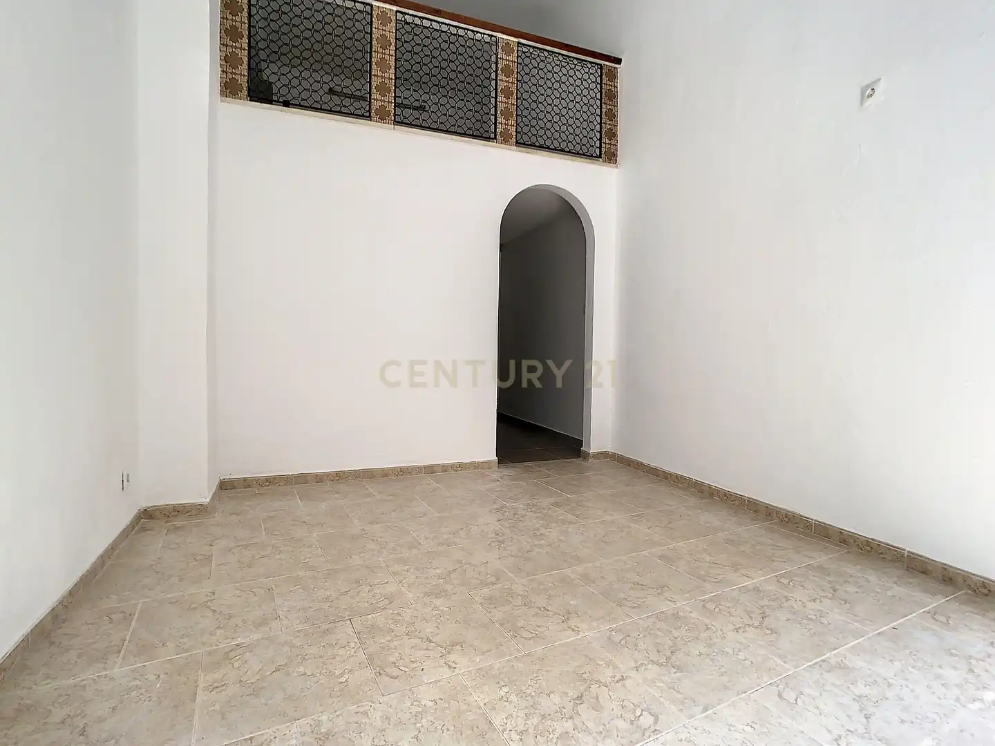 Local en venta en Antequera con Aire acondicionado