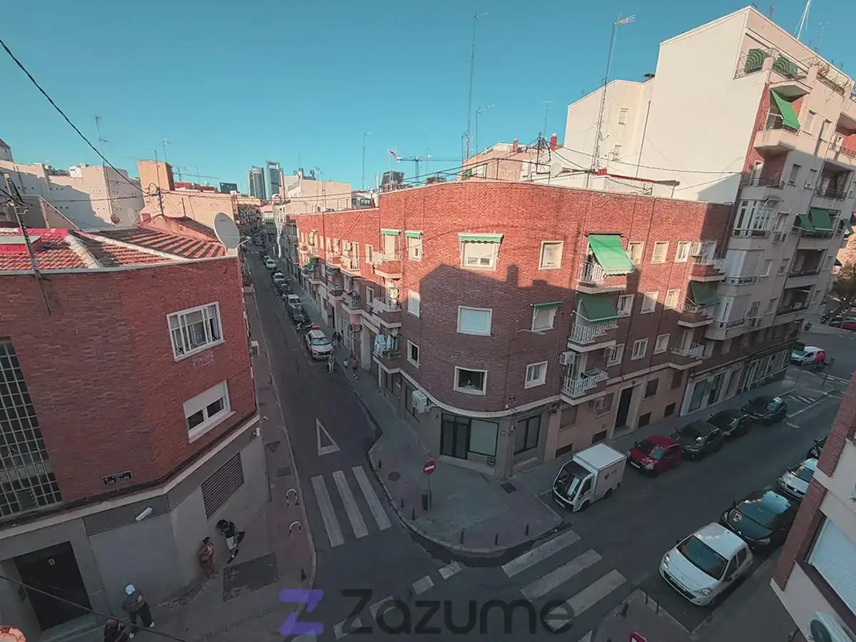 Außenansicht von Maisonette zur Miete in Madrid mit Klimaanlage, Heizung und Parkett