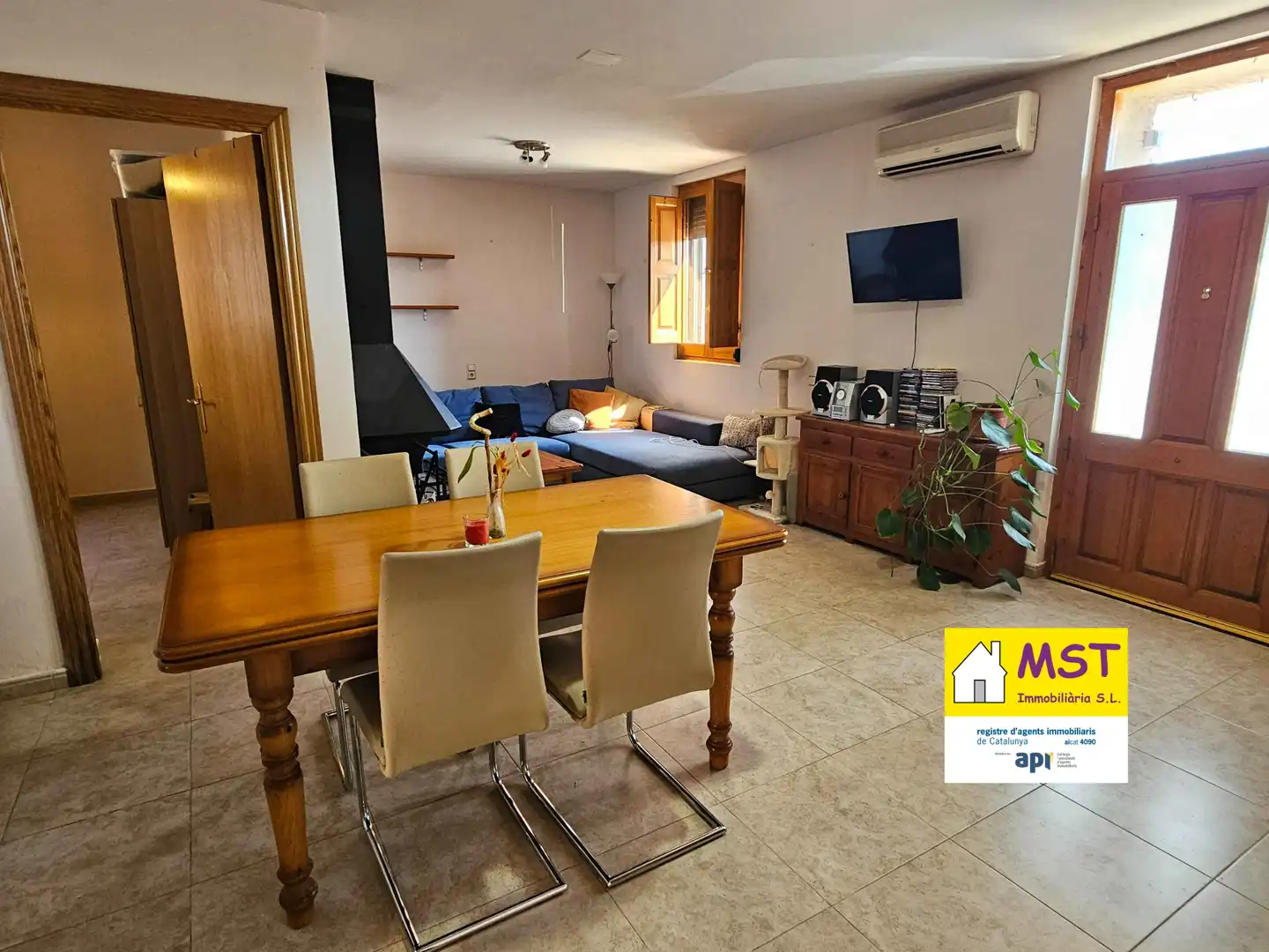 Sala de estar de Casa adosada en venta en Casserres con Aire acondicionado, Calefacción y Terraza