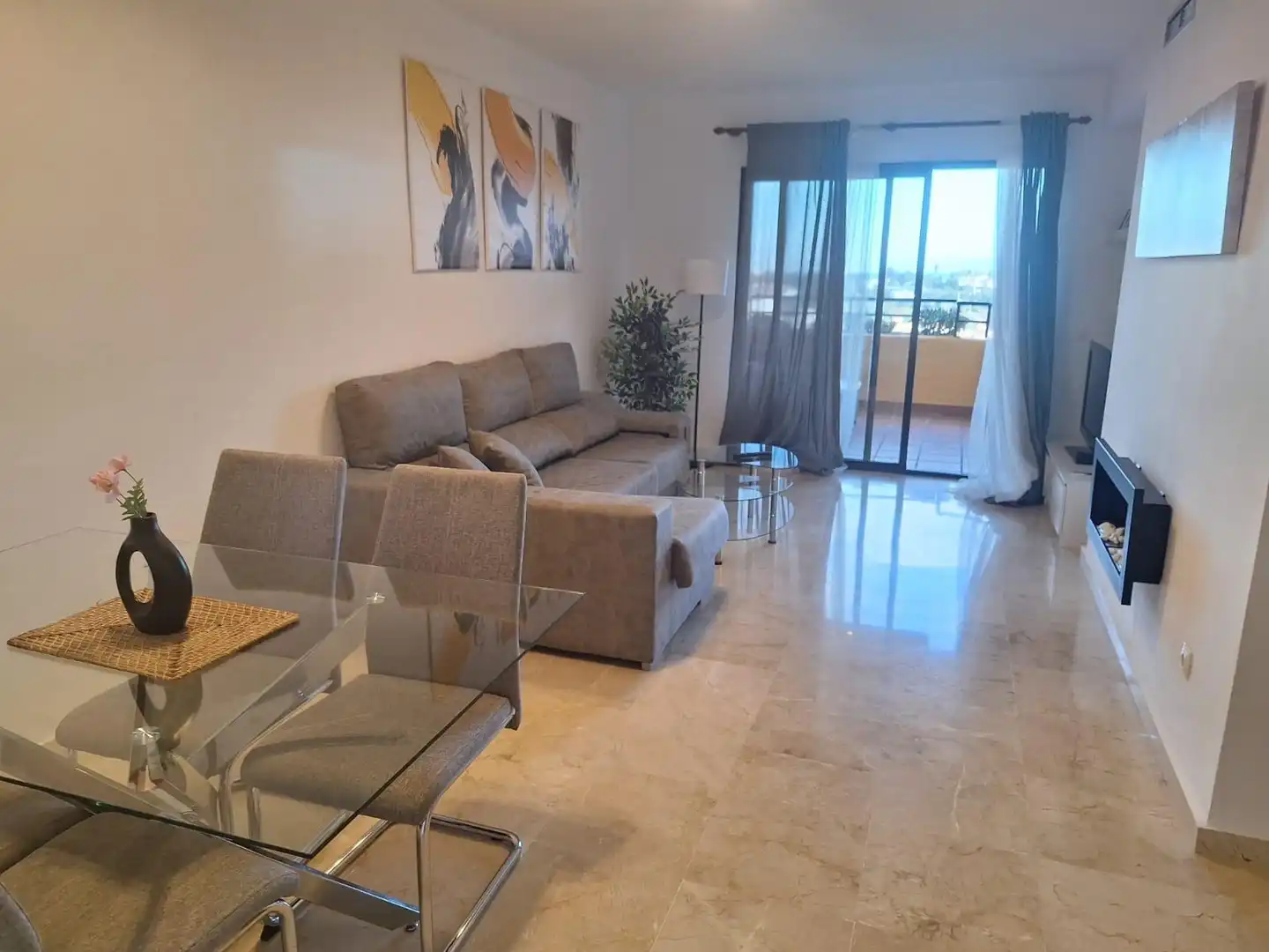 Apartament amb piscina en venda a Selwo, imagen 3