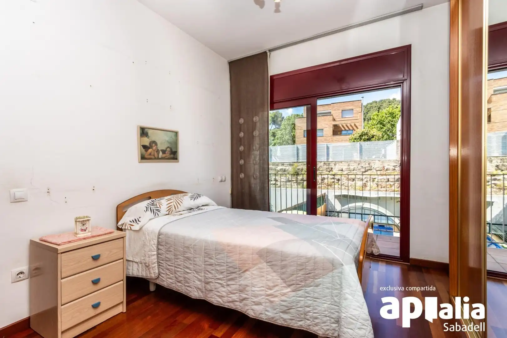 Dormitori de Casa o xalet en venda en Castellar del Vallès amb Aire condicionat, Calefacció i Jardí privat