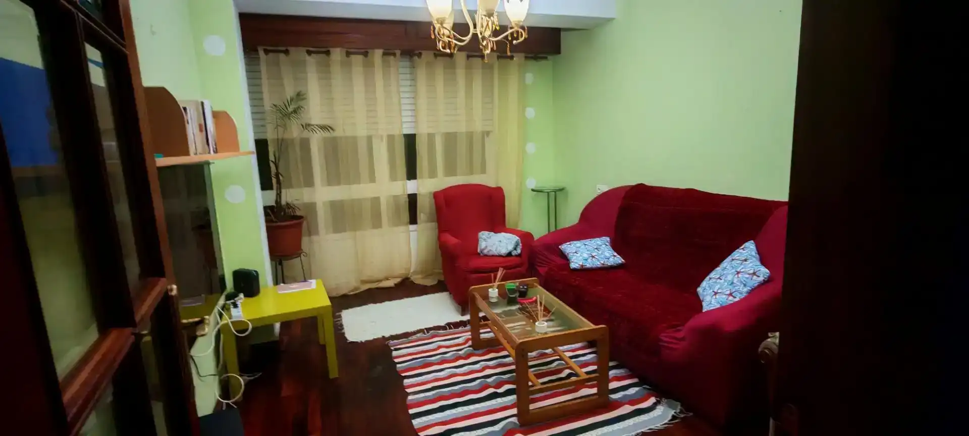 Living room of Flat for share in Narón  with Parquet flooring, Storage room and Furnished