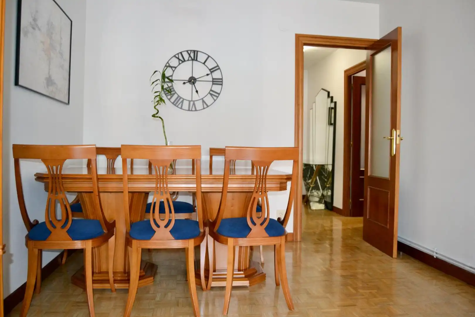 Comedor de Piso en venta en  Pamplona / Iruña con Parquet y Trastero