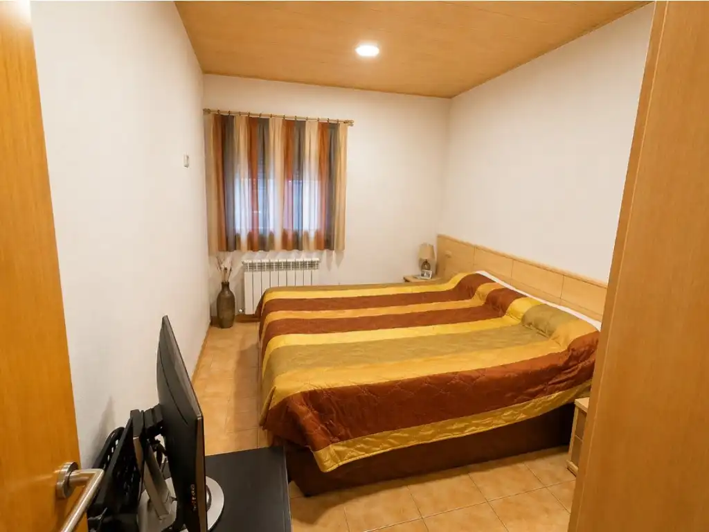 Bedroom of Houses for sale in Torrelles de Foix  with Oven