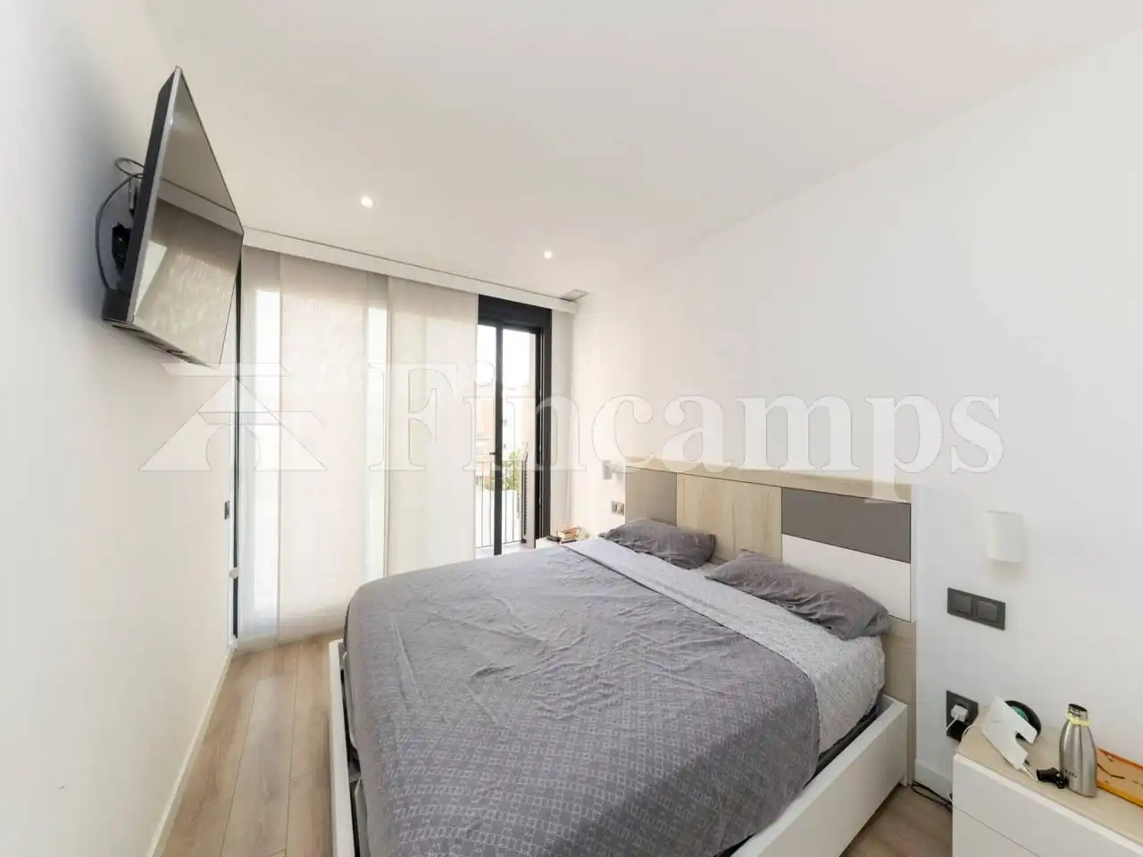 Bedroom of Detached homes for sale in Sabadell  with Air Conditioner, Heating and Private garden