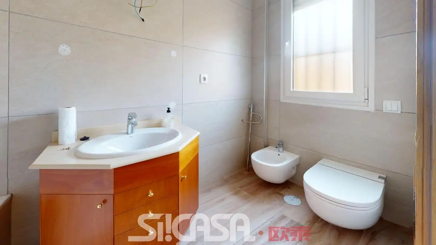 Semi-detached house with pool for sale in Parla Este, imagen 26