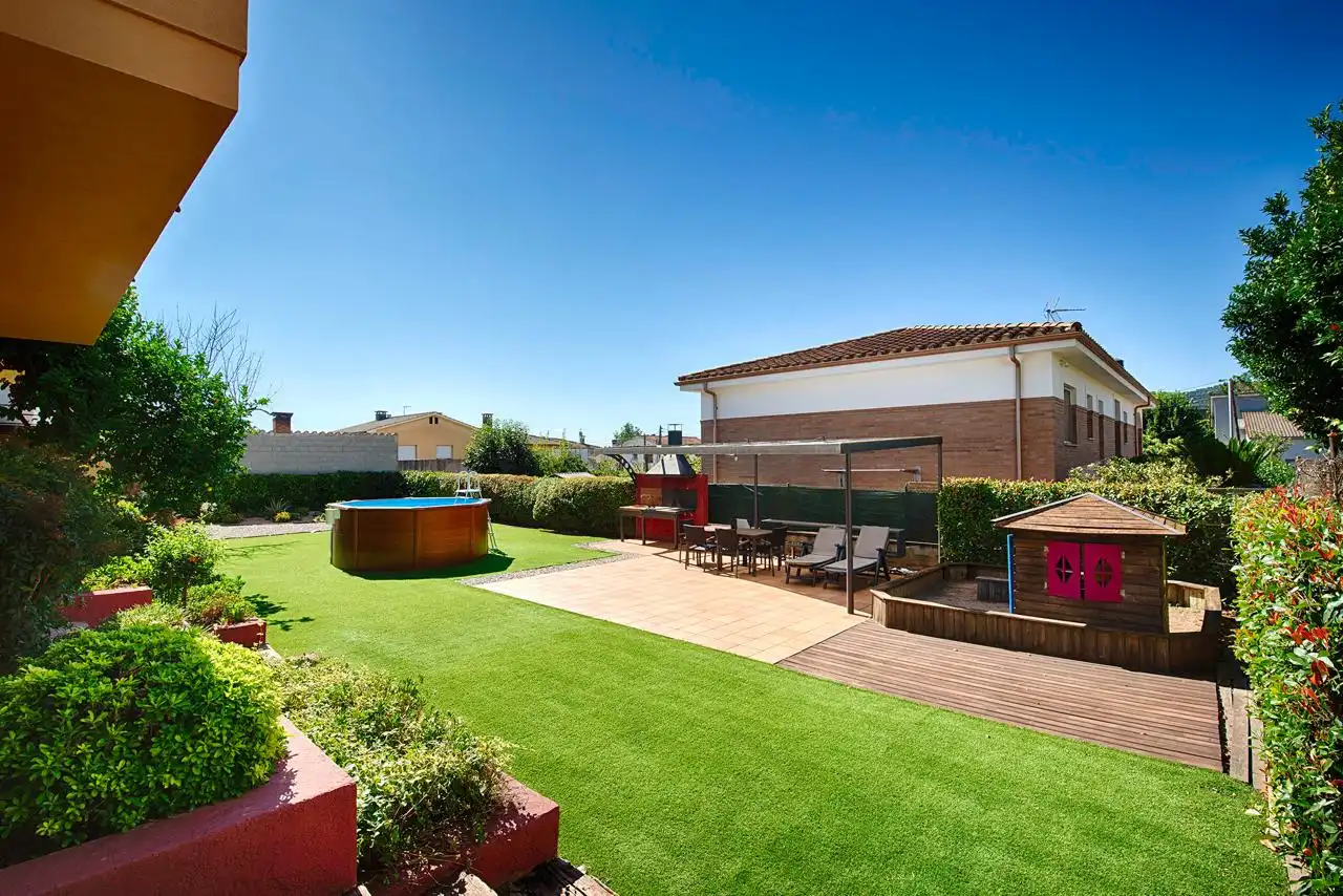 Terraza de Casa o chalet en venta en Porqueres con Calefacción, Jardín privado y Parquet
