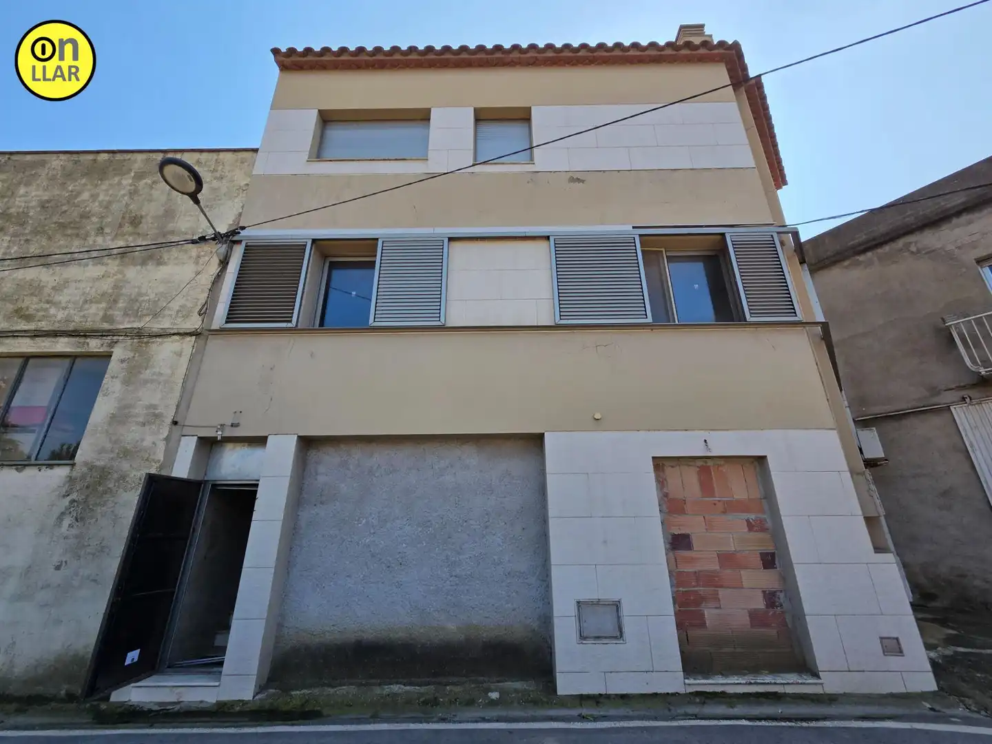 Vista exterior de Casa o chalet en venta en Vila-sacra con Terraza