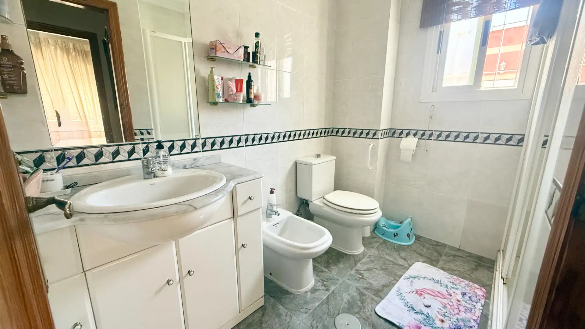 Bathroom of Detached homes for sale in Roquetas de Mar  with Furnished